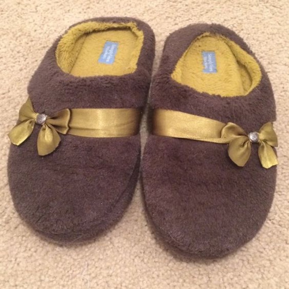 Vera Wang House Shoes